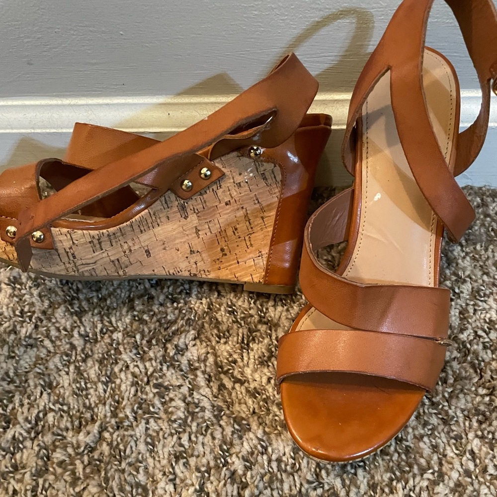 Brown wedges